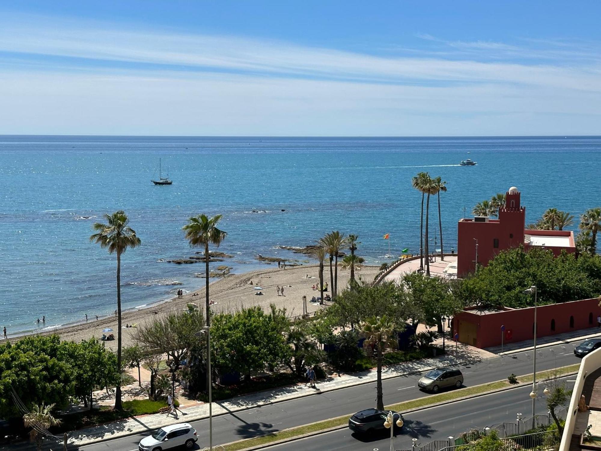 Luxury Frontal Al Mar Benalbeach Apartment *